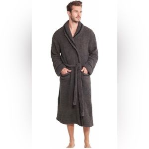 New without tags Barefoot Dreams Mickey robe